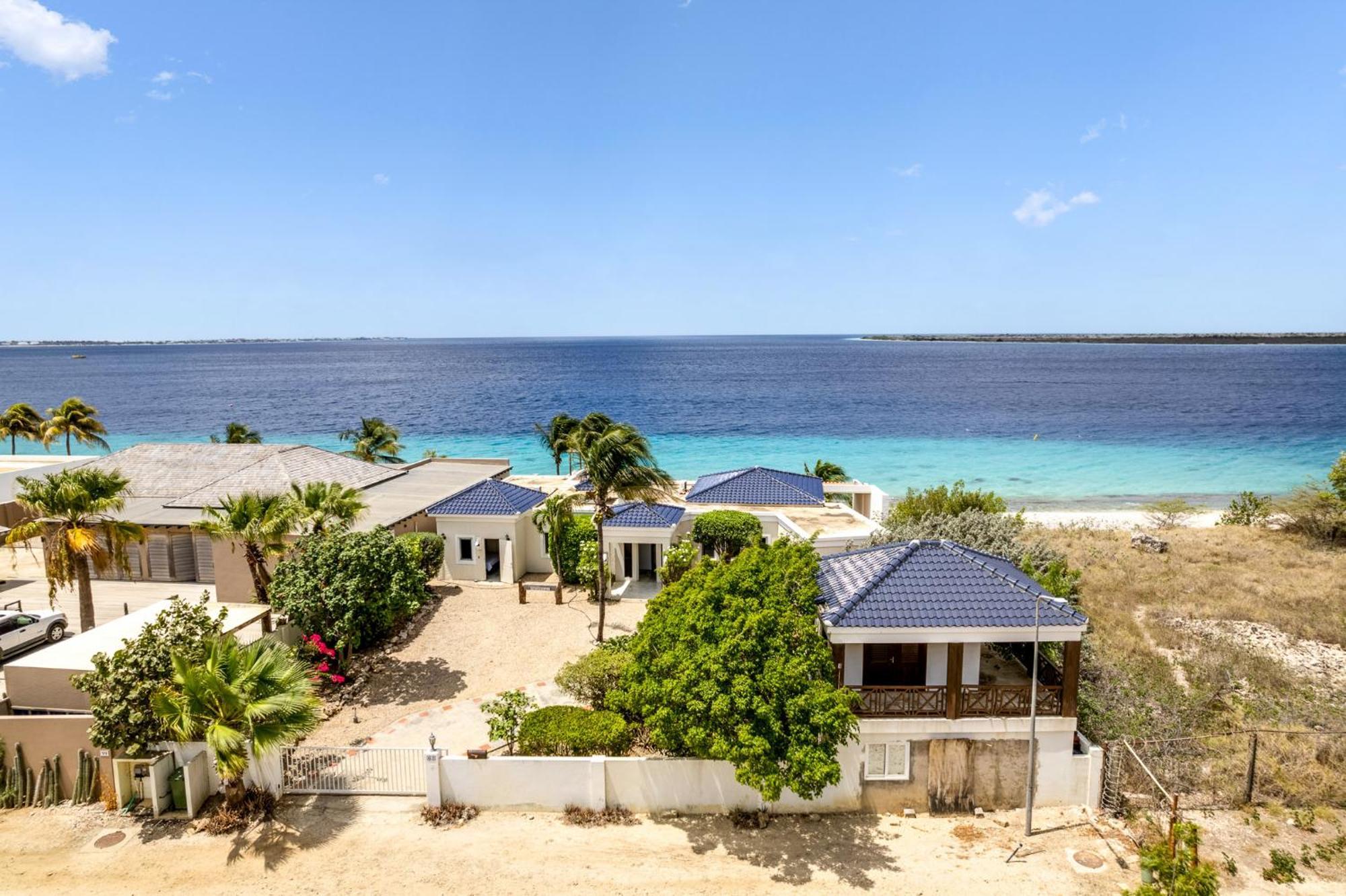 Oceanfront - Villa Port Of Call - Kralendijk  Luaran gambar