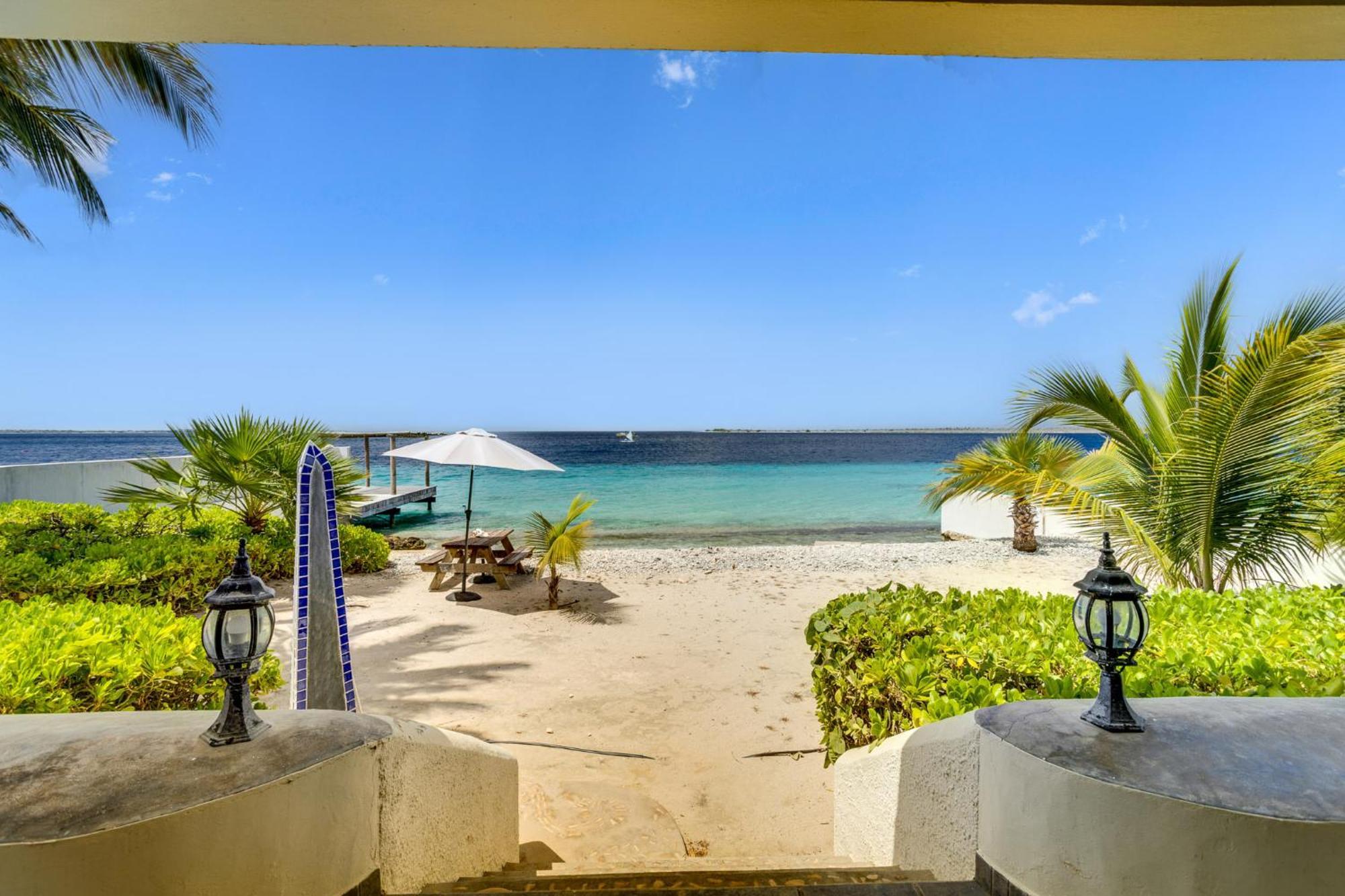 Oceanfront - Villa Port Of Call - Kralendijk  Luaran gambar
